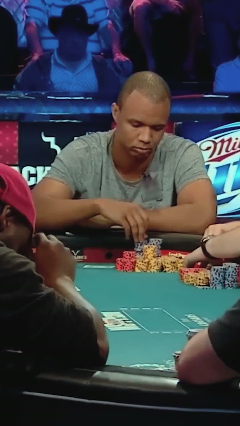 Phil Ivey frame 5